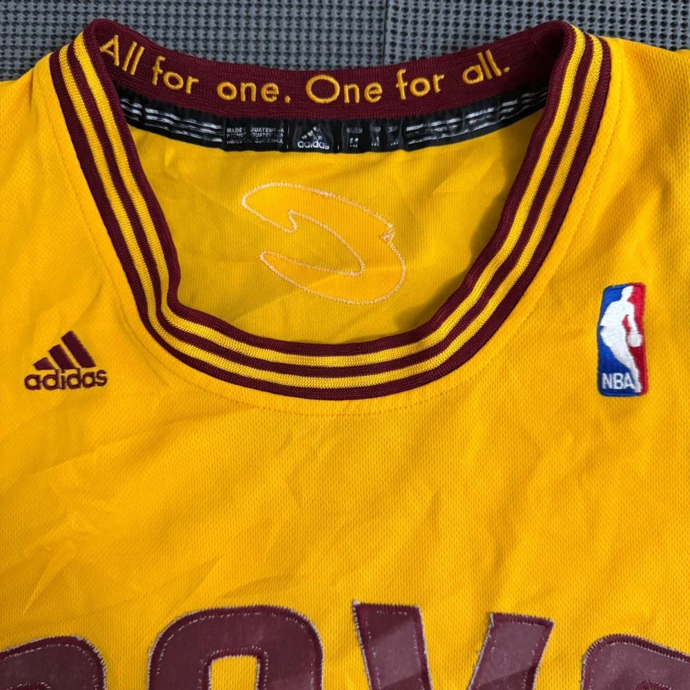 Adidas Kyrie Irving 2 Cavaliers Gold Swingman Jersey Mens Medium +2